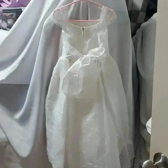 Sweet kids bridal dress - Picture 3 of 16